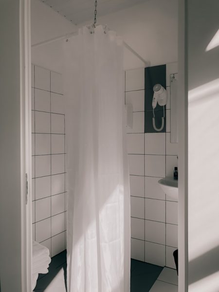 5 Tips for Choosing Modern Shower Curtain